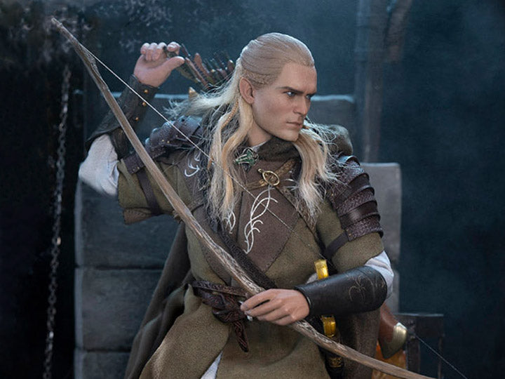 The Lord of the Rings Legolas at Helm's Deep 1/6 Scale Figure